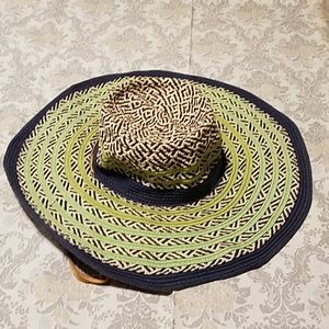 Well loved prana hat